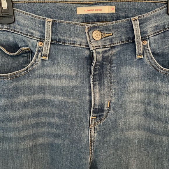 Levi’s skinny slimming jeans - Picture 2 of 5